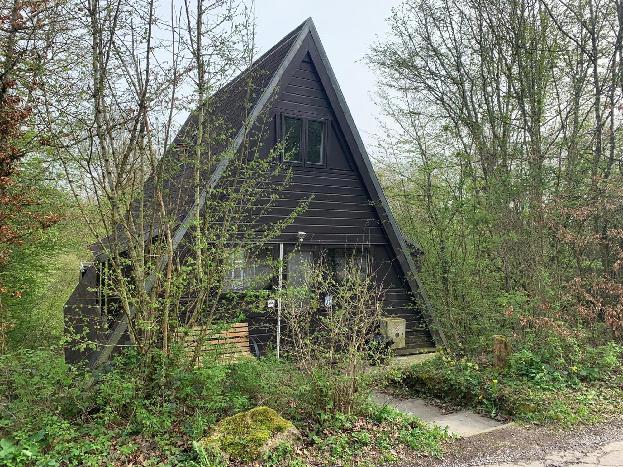 Heerlijk Vakantiehuis In Bos Bij Durbuy Bagian luar foto